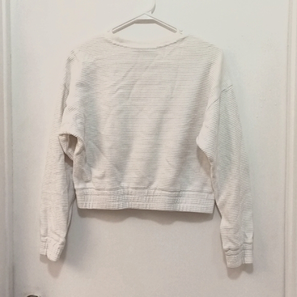 Adidas comfort relaxed fitting top gray and white with text. - Picture 2 of 7